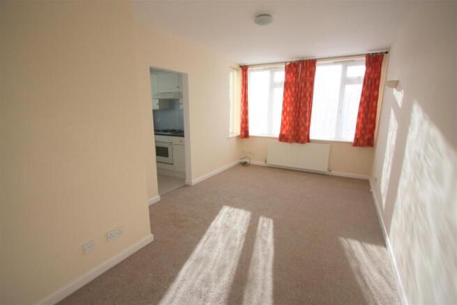 1 Dandre Apartments Lounge