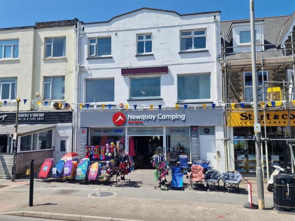 11 Cliff Road