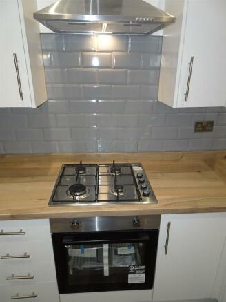 Gas hob electric oven.JPG