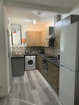 Kitchen 1b.jpg