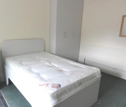 27 Spring Hill Road, Flat 3.JPG