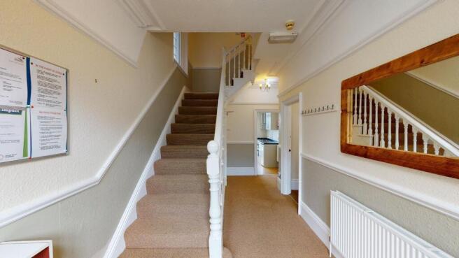 557-Crookesmoor-Road- Hallway.jpg