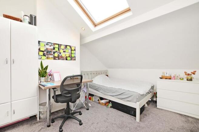 99 Harcourt, F3 - Bedroom 1, pic 1.jpg