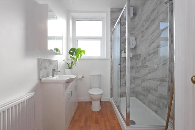 11 Cobden Place - shower room pic 2.jpg