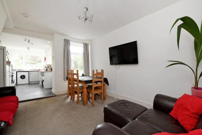 28 Aldred Road, living room.jpg