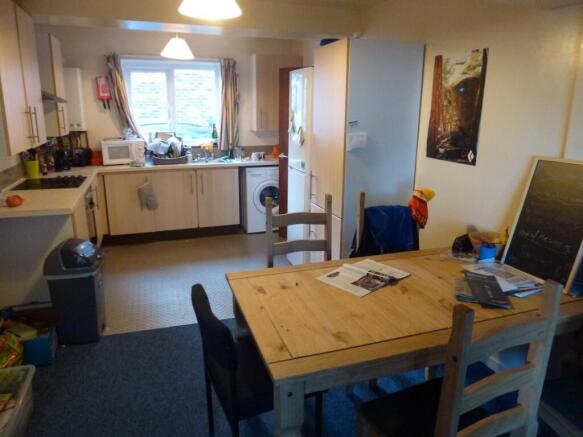 222 School - Kitchen.JPG