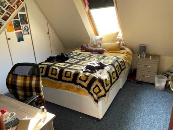 41 Aldred - bedroom 1.jpg