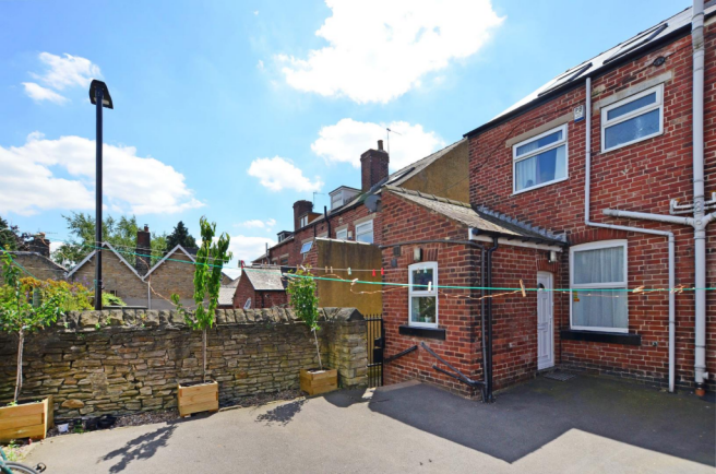 72 Cobden View - rear garden pic 2.png