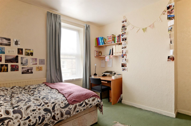 23 Clementson - room 2, pic 1.png