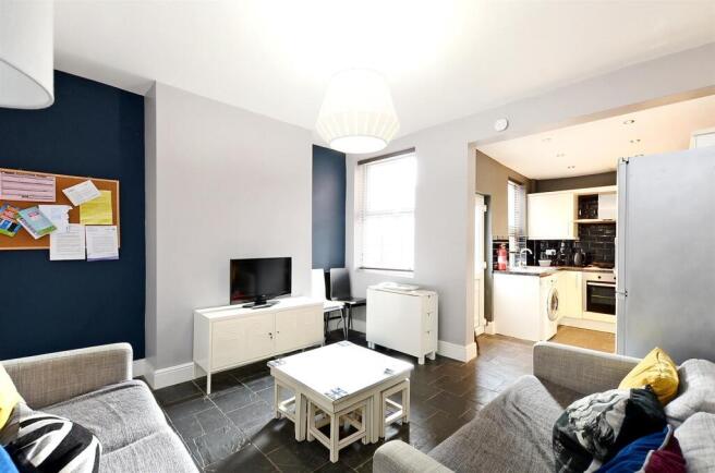 127 Western Road - Lounge .jpg