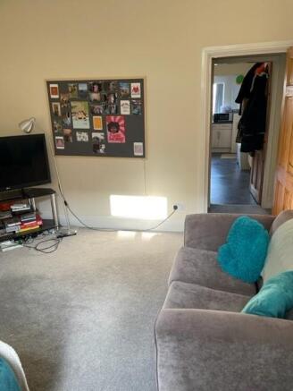 222 Howard, lounge pic 2.jpg