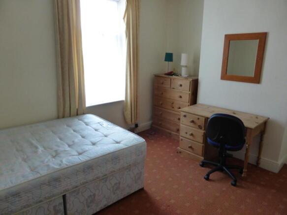 76  Cobden View Road BEDROOM 2.JPG