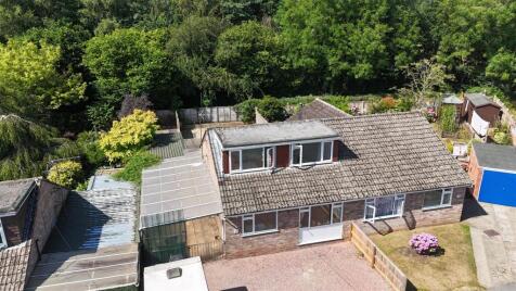 Knights Crescent, Newent