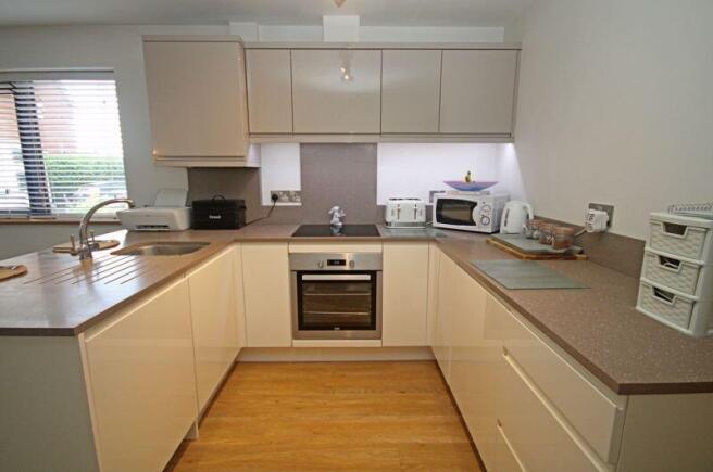 Kitchen with integrated appliances
