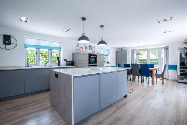 Kitchen dining room