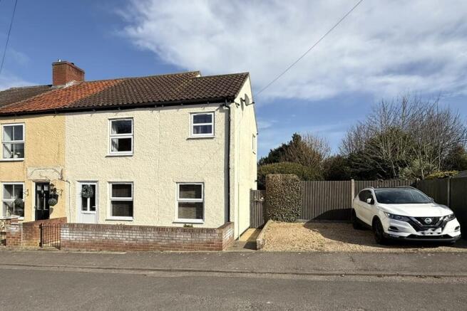 BEAUTIFUL 4 BED COTTAGE FOR SALE