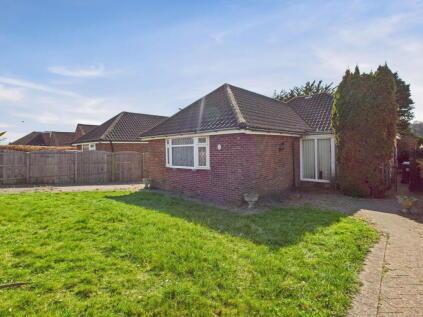 Hollingbury Gardens, Findon Valley, Worthing BN14 0EB