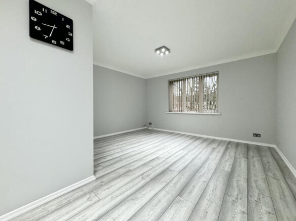 One-bedroom flat For sale