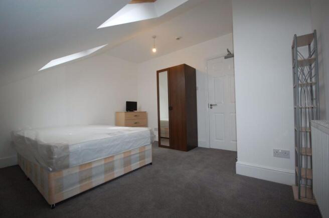 6 Bedroom House To Rent In Livingstone Road Bounds Green N13 N13