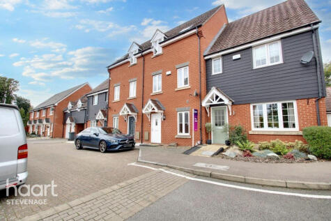 Pembridge Gardens, Stevenage