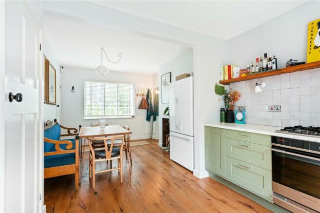 Kitchen/ Dining Room