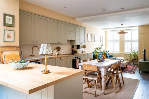 Mauleverer Road, London, SW2