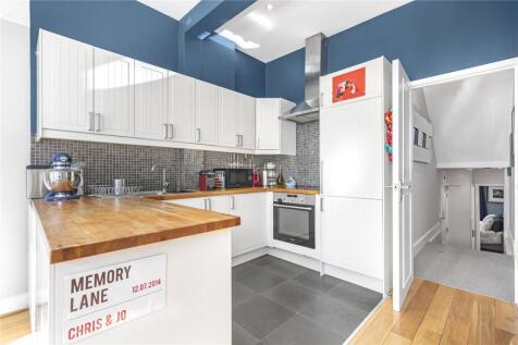 Battersea Park Road, London, SW11