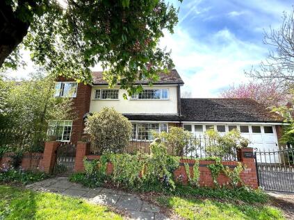 Chestnut Avenue, Leigh, Greater Manchester, WN7
