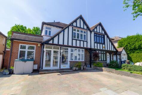 Hillersdon Avenue, Edgware, HA8
