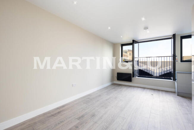 7_Reception_Kitch...