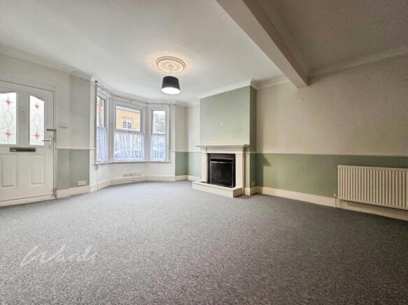 Lillian lounge di...