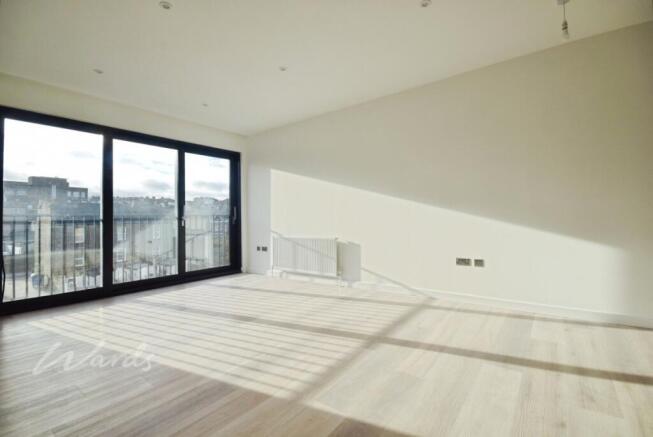 Emin 24 lounge ar...