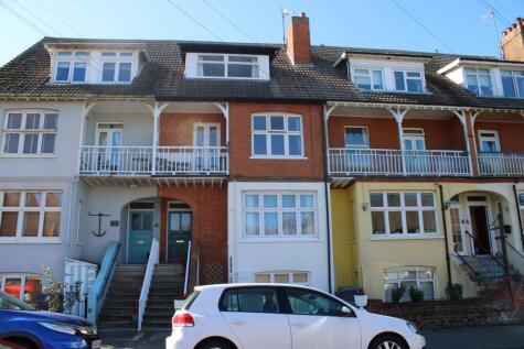 Beach Road West, Felixstowe, IP11