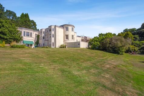 Flat A Dormy House, Portnall Drive, Wentworth Estate