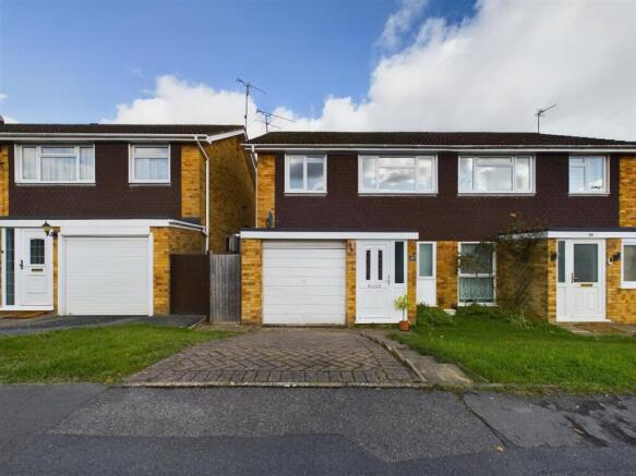 48 Hardwick Road .jpg