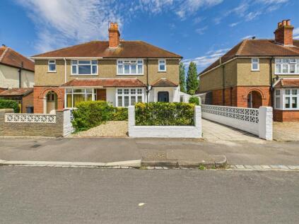 Gratwicke Road, Tilehurst, Reading