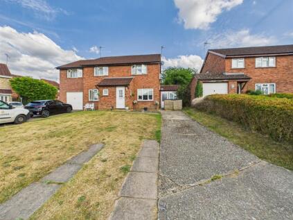 Brierley Place, Tilehurst, Reading