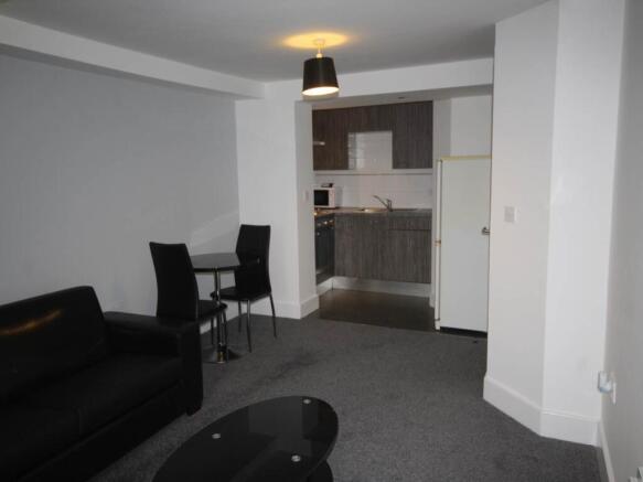 513 Woolston Livingr