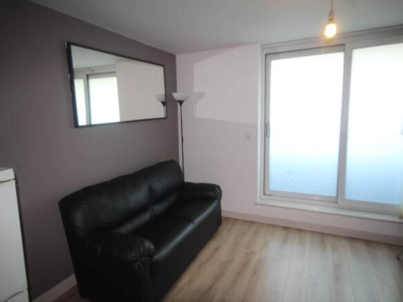 Living Room (2)
