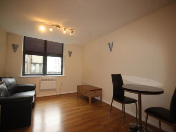 Living Room (2)