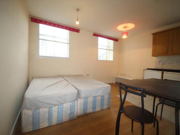 Living-Bedroom