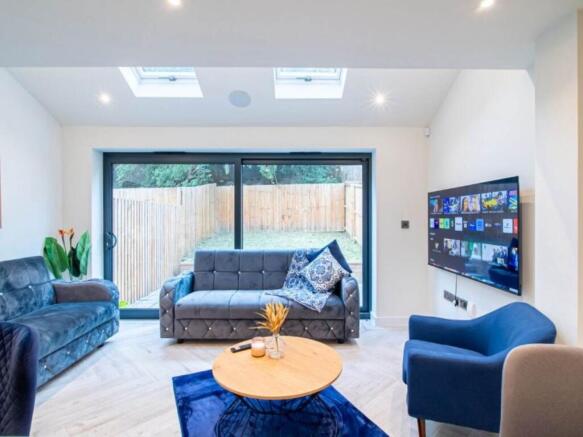 5ff9f965-3d1e-4c7e-8