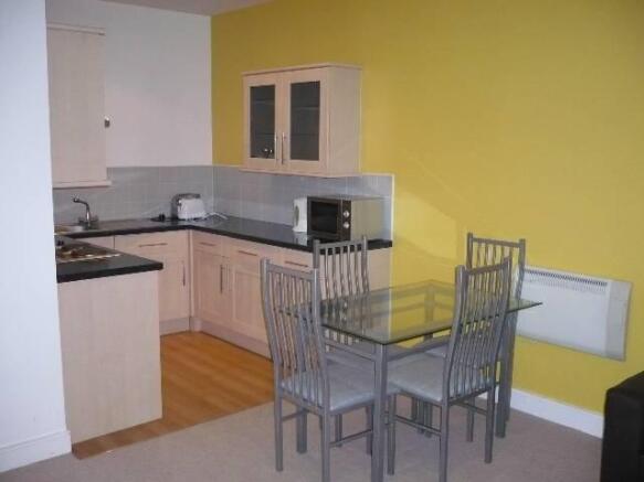 Kitchen/Dining Area