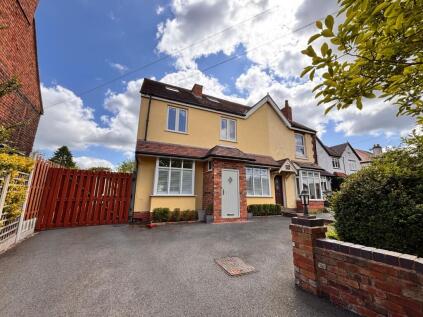 Birmingham Road, Aldridge, Walsall, WS9