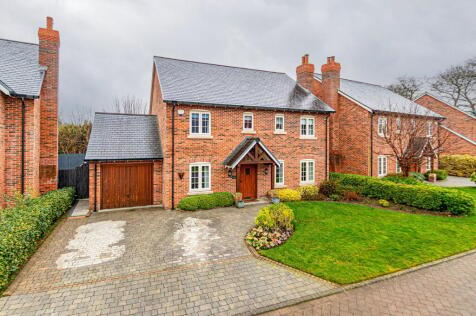 Pleasant Drive, Davyhulme, Manchester, M41
