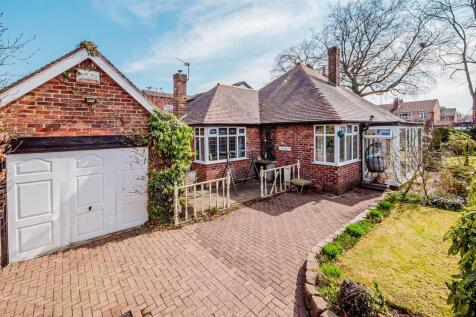 Davyhulme Road, Davyhulme, Manchester, M41