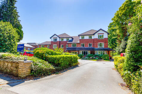 Edge Lane, Stretford, Manchester, M32