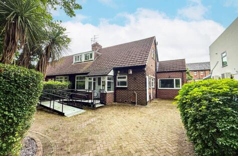 Crofts Bank Road, Davyhulme, Manchester, M41