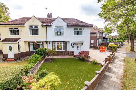 Snowden Avenue, Flixton, Manchester, M41