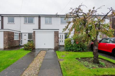 Kew Drive, Davyhulme, Manchester, M41